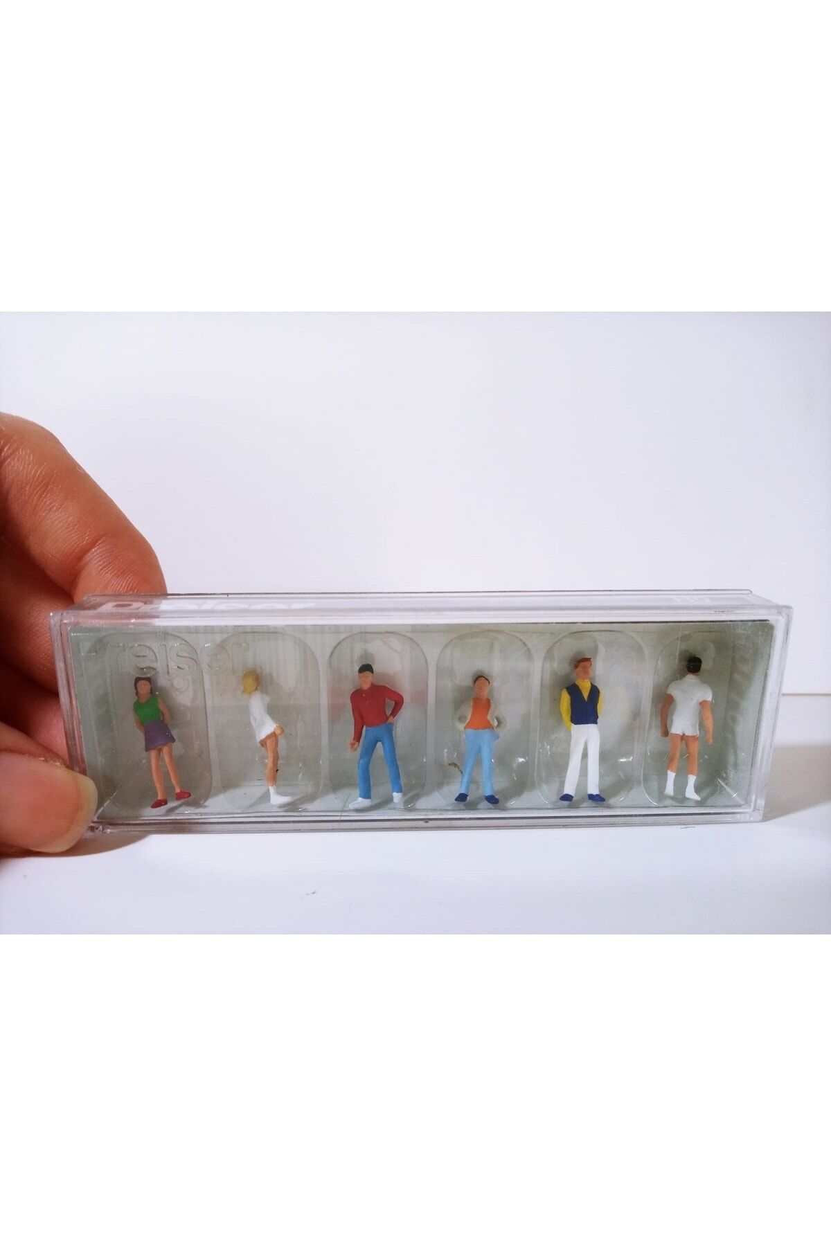 1:87 Ho Exclusive Maket Bayan Ve Erkekler Figür Seti 10110