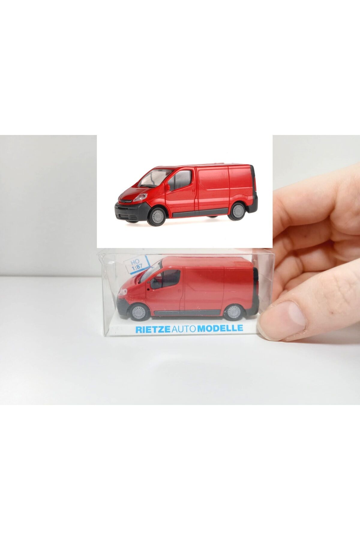 1:87 Ho Opel Vivaro Kırmızı  ( Minyatür Araç Modeli )