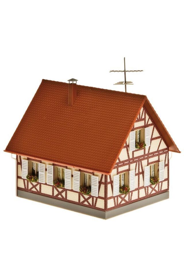 1:87 Ho Yarı Ahşap  Müstakil Aile Evi  Plastik Maketi.