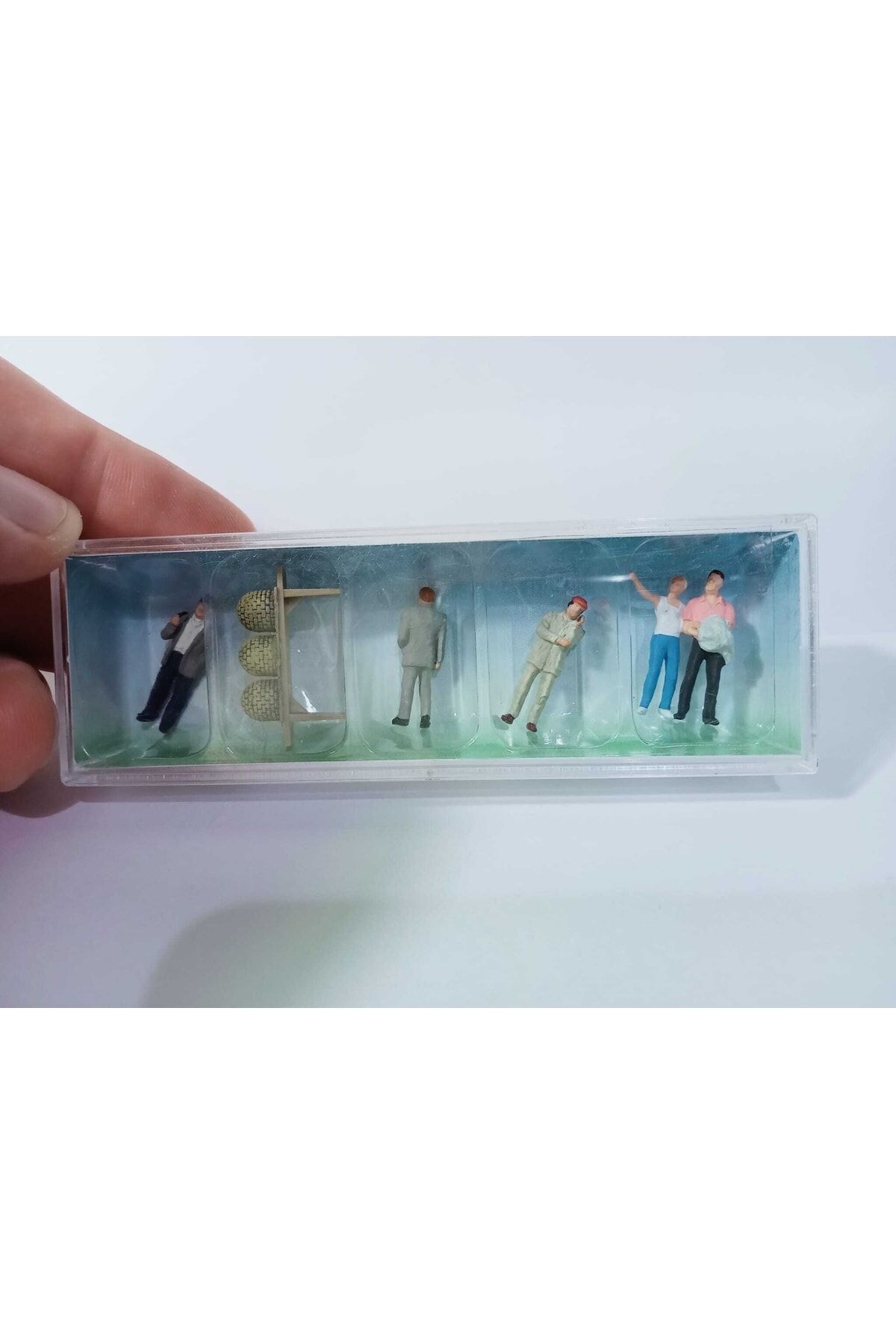 1:87 Ho Arıcı Ve Müşteriler Figür Seti