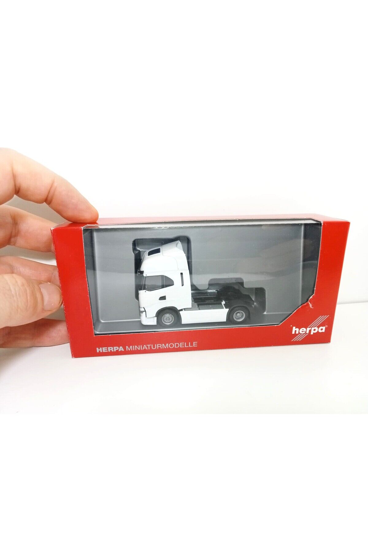 1:87 Ho Herpa Iveco S-Way Çekici ( Minyatür Modeli )