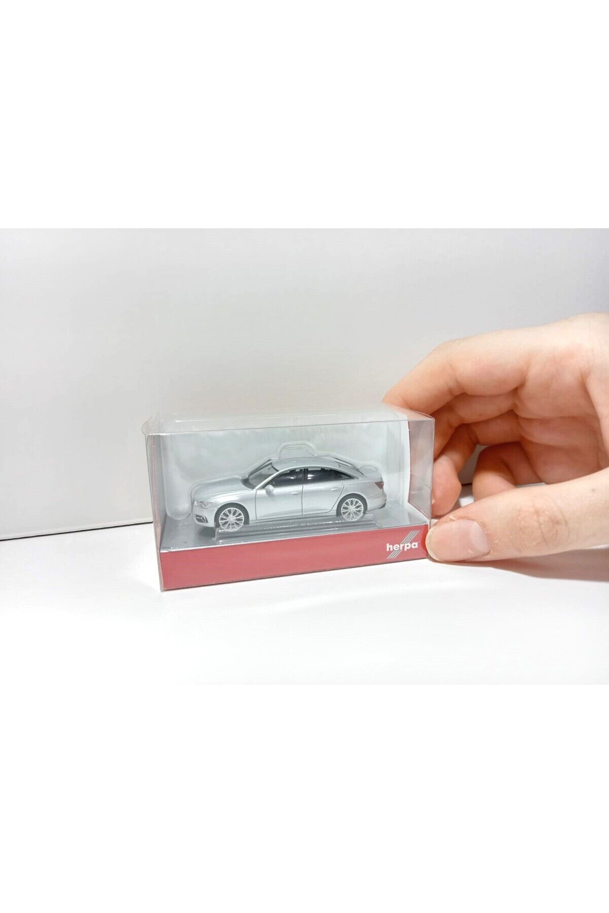 1/87 Ho  Audi A6 sedan, metalik Gümüş / Minyatür Plastik Model