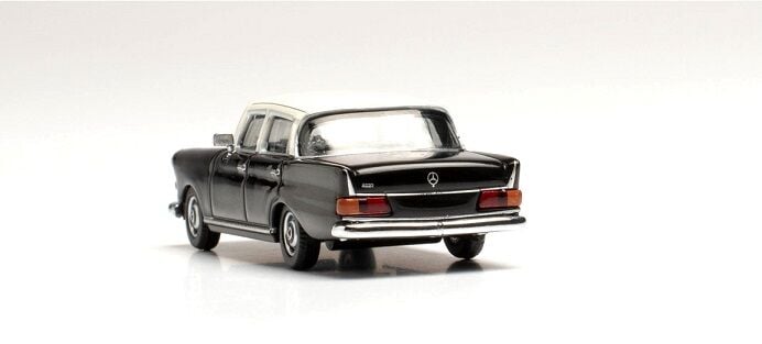 1/87 Ho Mercedes-Benz 200 / Minyatür Plastik Model