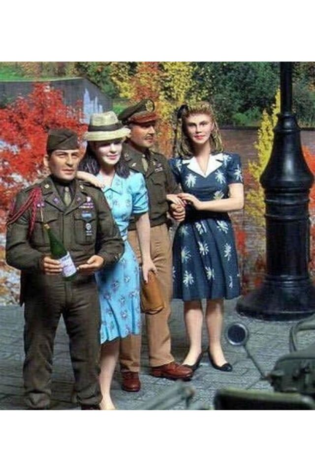 1/35 EUROPE, 1945
