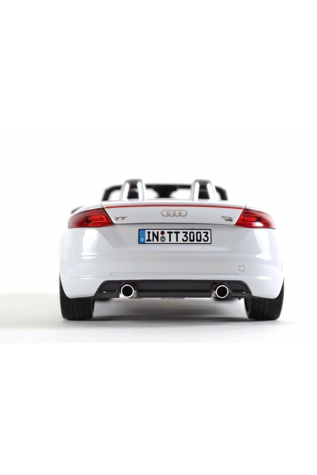 1:18 Scale Audi Tt Roadster Glacier White