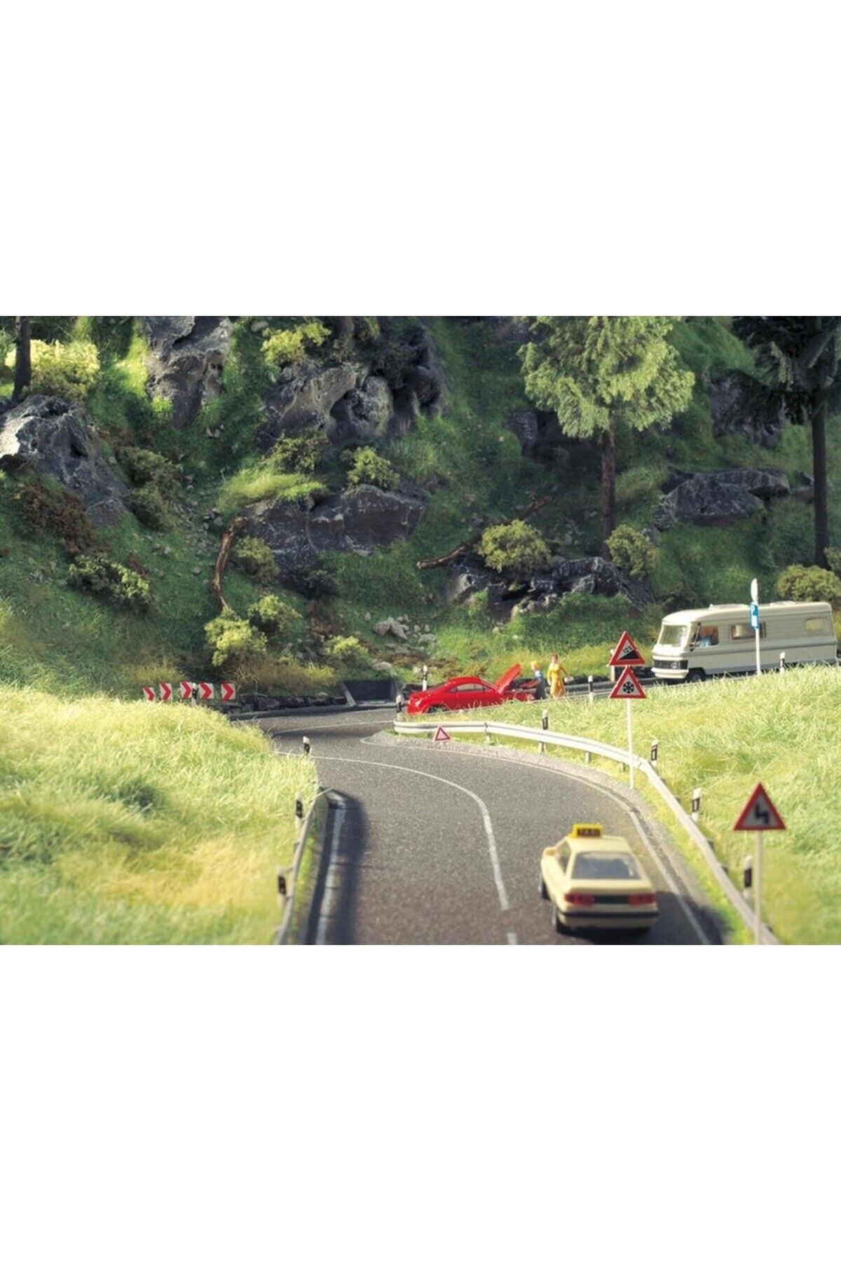 1:87 Ho Asfalt Yol Zemini Yapışkanlı  ( 100 X 8 Cm )