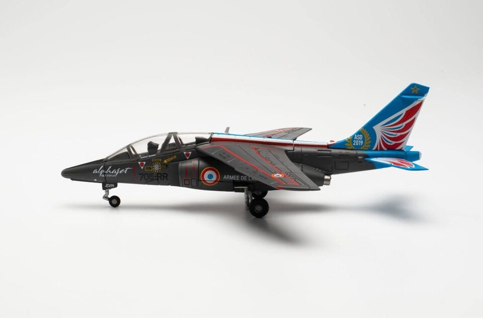 1:72 Ölçek Herpa Fransız Hava Kuvvetleri Alpha Jet E–Solo Gösteri uçağı LİMİTED EDİTİON